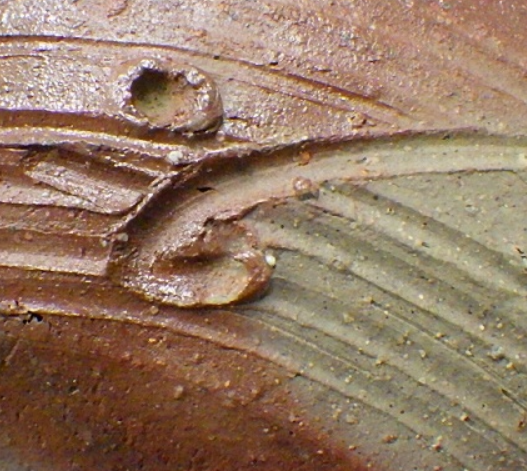 陶芸作家藤原啓　ふじわらけい　(備前焼)の陶印・裏印・窯印・サイン画像です。